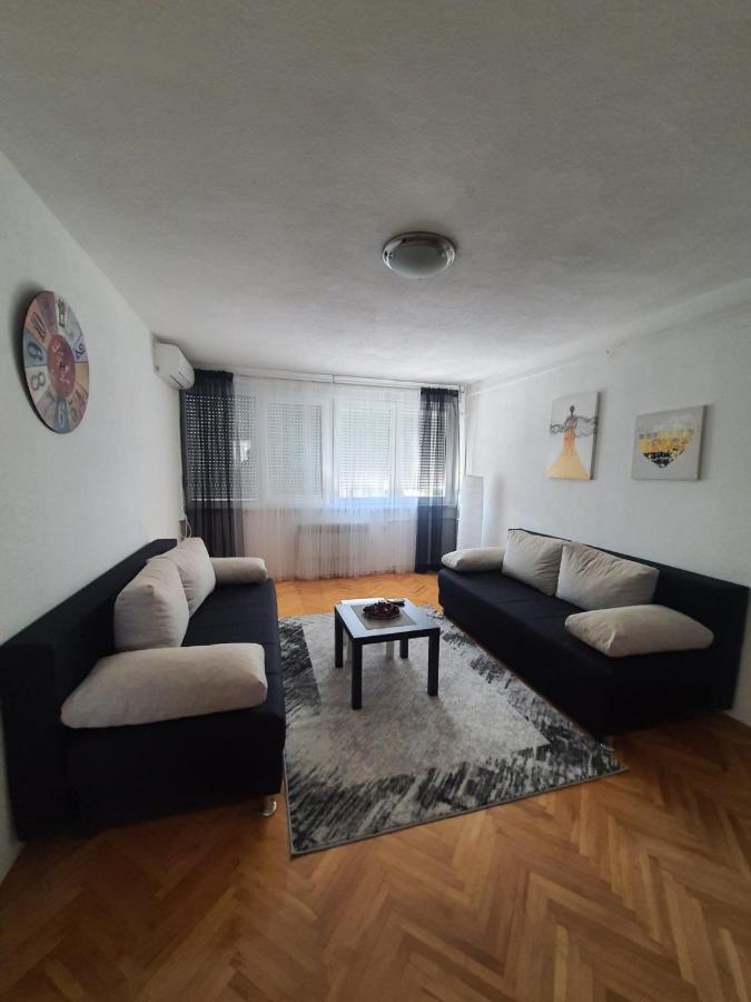 Apartman Natasa Bl 巴尼西卢卡 外观 照片